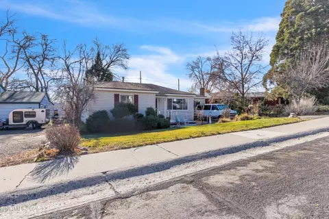 2050 N Lassen Dr, Reno, NV 89503