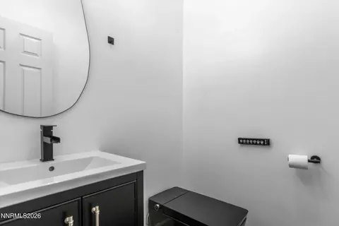 Bath - 5850 Geode Ct, Reno, NV 89523 photo 1 of 6