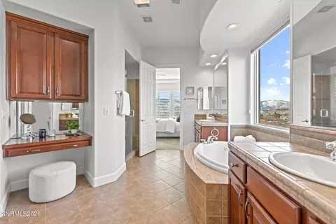 Bath - 5850 Geode Ct, Reno, NV 89523 photo 4 of 6