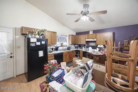 Kitchen - 2000 Trails End Dr, Fallon, NV 89406 photo 2 of 2
