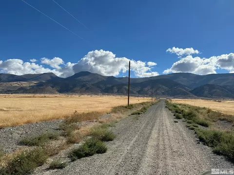 11680 Mammoth Pool Rd, Lovelock, NV 89419