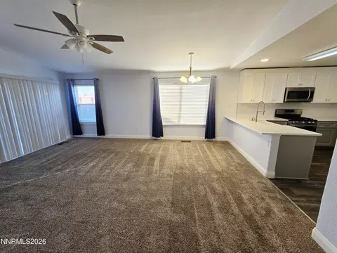 Living - 728 Keppel St, Fallon, NV 89406 photo 3 of 3