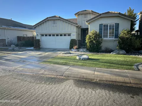 944 Lakeview Dr, Dayton, NV 89403