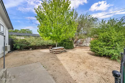 Exterior - 1281 E 10th St, Reno, NV 89512 photo 7 of 11