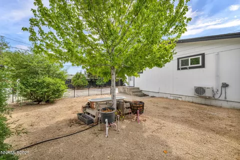 Exterior - 1281 E 10th St, Reno, NV 89512 photo 11 of 11