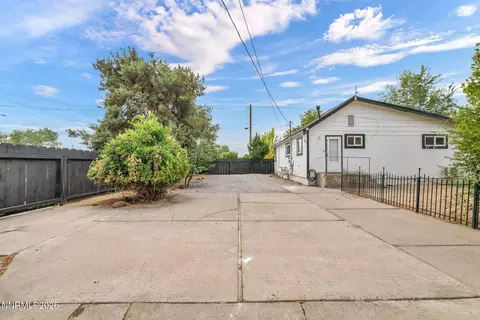 Exterior - 1281 E 10th St, Reno, NV 89512 photo 8 of 11