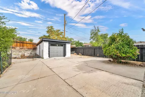 Exterior - 1281 E 10th St, Reno, NV 89512 photo 9 of 11