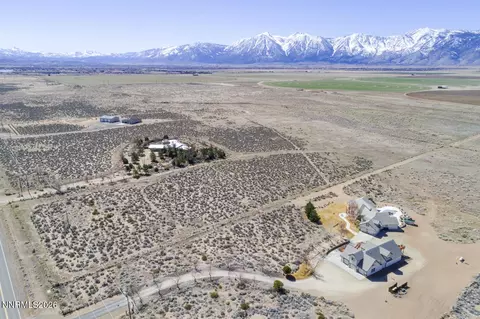 2042 E Valley Rd, Minden, NV 89423 photo 4