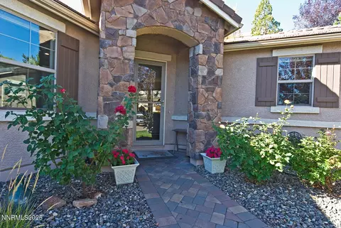 4823 Tree Swallow Ln, Sparks, NV 89436