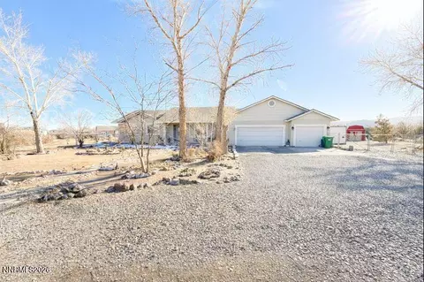 900 Madison Creek Dr, Fernley, NV 89408