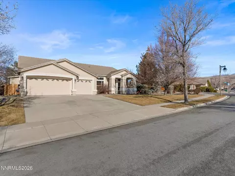 7483 Europa Dr, Sparks, NV 89436