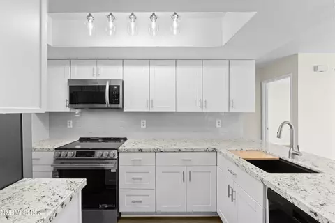 8600 Dixon Ln, Reno, NV 89511