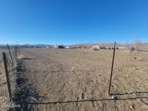 3717 Citrus St, Silver Springs, NV 89429