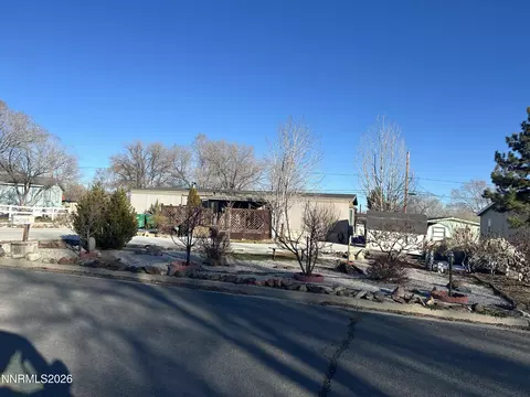 5530 Highline Ct, Sun Valley, NV 89433