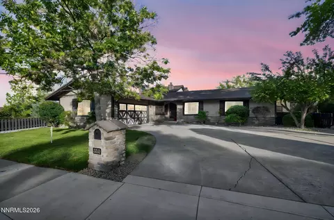 3850 Piccadilly Dr, Reno, NV 89509