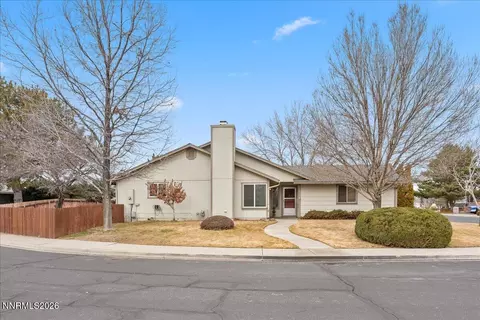 1611 Topeka Cir, Sparks, NV 89434