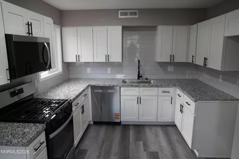 11 E J St, Sparks, NV 89431 photo 9