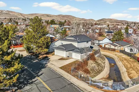 2601 Powder Dr, Reno, NV 89503