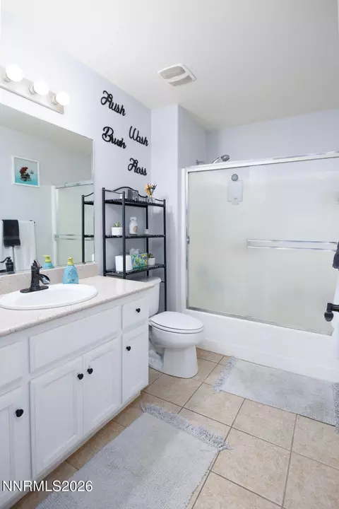 Bath - 440 Cornerstone Ct, Fallon, NV 89406 photo 1 of 3
