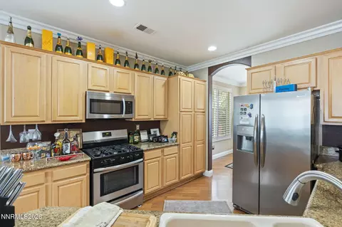 Kitchen - 1600 Mountain Ln, Reno, NV 89521 photo 2 of 5