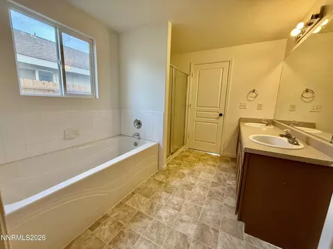 Bath - 604 Keppel St, Fallon, NV 89406 photo 6 of 6