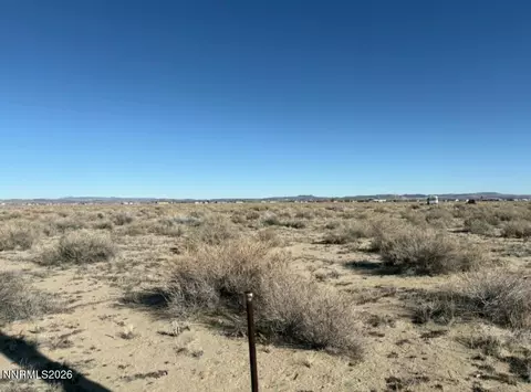 1650 E Cougar St, Silver Springs, NV 89429