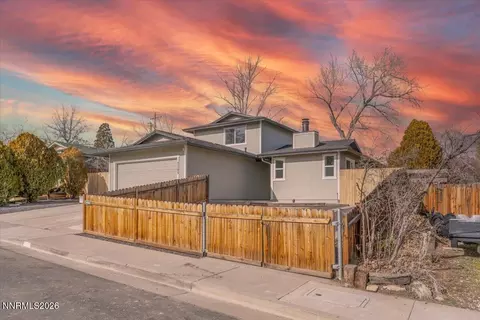 2285 King Edward Dr, Reno, NV 89503