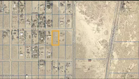 1075 Hooten Dr, Silver Springs, NV 89429