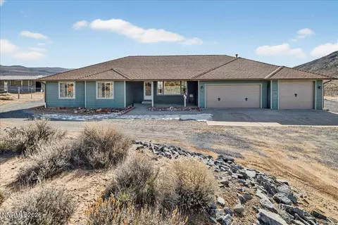 63 Rahonda Dr, Sparks, NV 89441