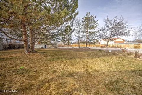 Exterior - 4033 Cimarron Rd, Fallon, NV 89406 photo 3 of 4