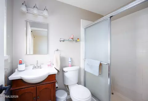 Bath - 4033 Cimarron Rd, Fallon, NV 89406 photo 2 of 2