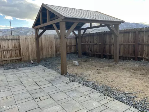 8833 Sky Wind Rd, Reno, NV 89506 photo 2