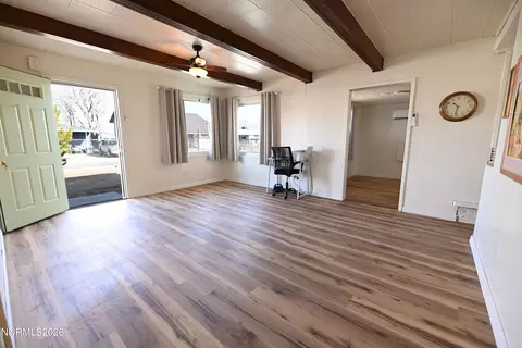 Living - 110 Harrison St, Hawthorne, NV 89415 photo 3 of 4