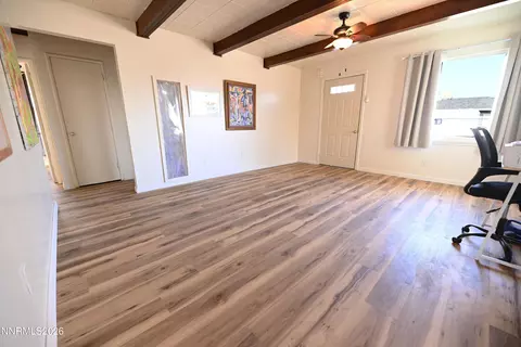 Living - 110 Harrison St, Hawthorne, NV 89415 photo 2 of 4