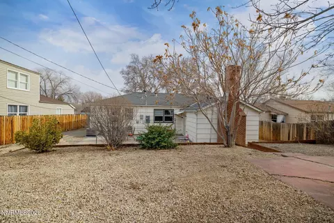Exterior - 285 Bartlett St, Reno, NV 89512 photo 3 of 7