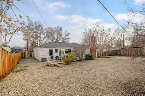 Exterior - 285 Bartlett St, Reno, NV 89512 photo 2 of 7