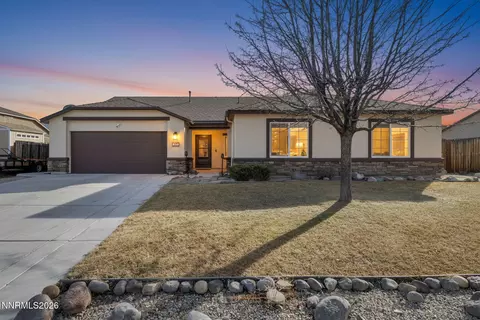 125 Carson River Dr, Dayton, NV 89403