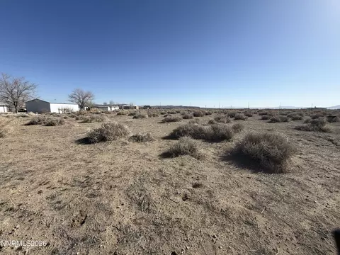 3380 Ft Churchill St, Silver Springs, NV 89429