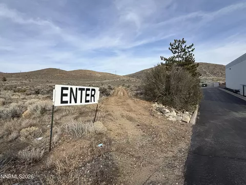 3472 E Arrowhead Dr # -2, Carson City, NV 89706