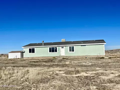 6055 Amos Dr, Winnemucca, NV 89445