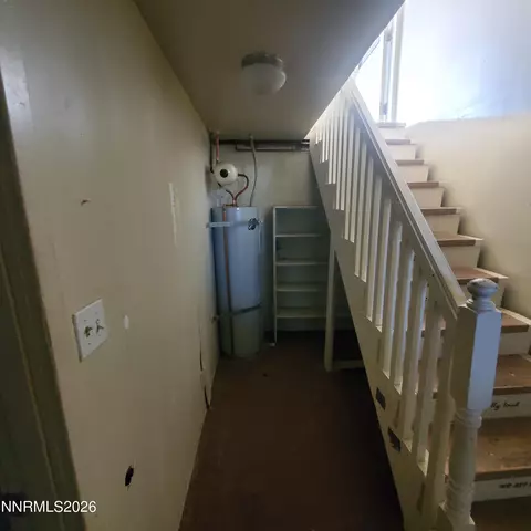 Entry Way - 151 D St, Hawthorne, NV 89415 photo 1 of 1