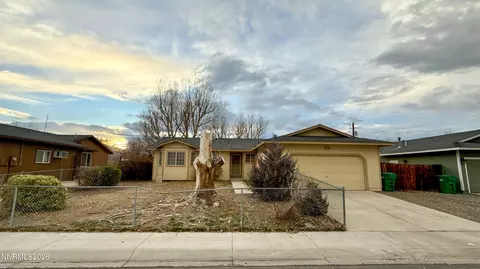 555 Ranch Rd, Fernley, NV 89408