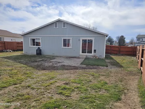 Exterior - 18213 Silverleaf Ct, Reno, NV 89508 photo 2 of 8