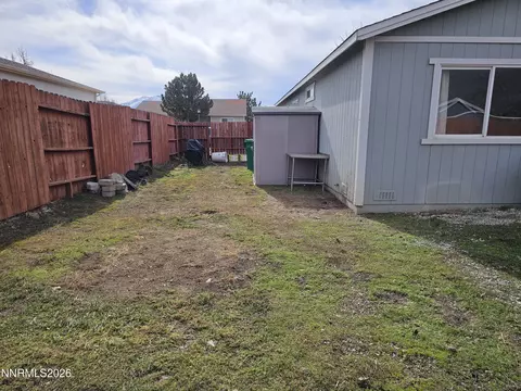 Exterior - 18213 Silverleaf Ct, Reno, NV 89508 photo 3 of 8