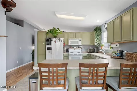 Kitchen - 18213 Silverleaf Ct, Reno, NV 89508 photo 4 of 5