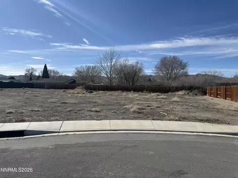 324 Copper Pointe Cir, Yerington, NV 89447