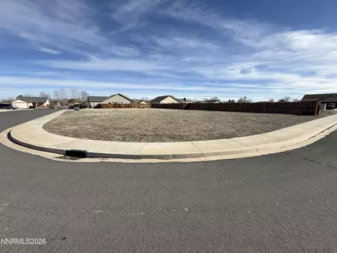 331 Copper Pointe Cir, Yerington, NV 89447