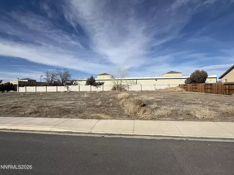 334 Copper Pointe Cir, Yerington, NV 89447