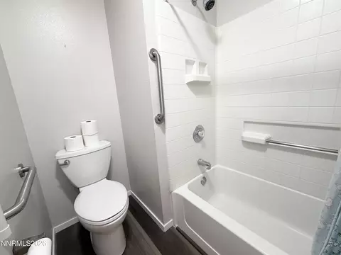 Bath - 1174 White Oak Loop, Minden, NV 89423 photo 2 of 3