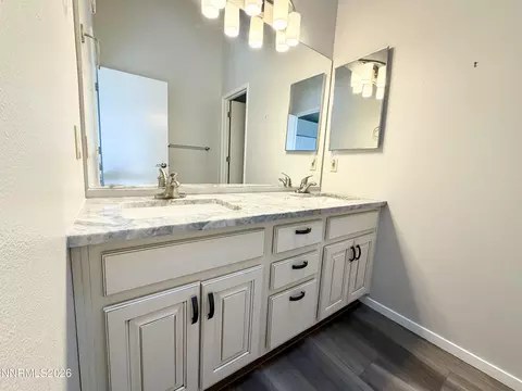 Bath - 1174 White Oak Loop, Minden, NV 89423 photo 1 of 3